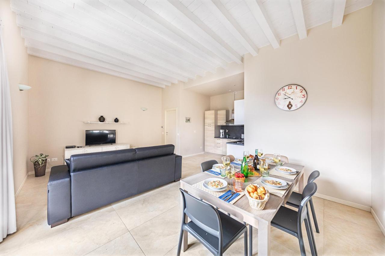 Apartment Corte Benaco By Wonderful Italy Toscolano Maderno